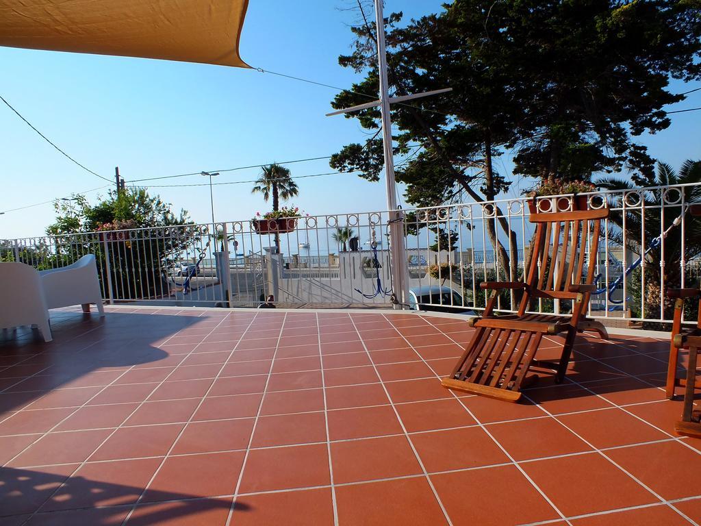 B&B Villa Sul Mare Melito Di Porto Salvo Bagian luar foto